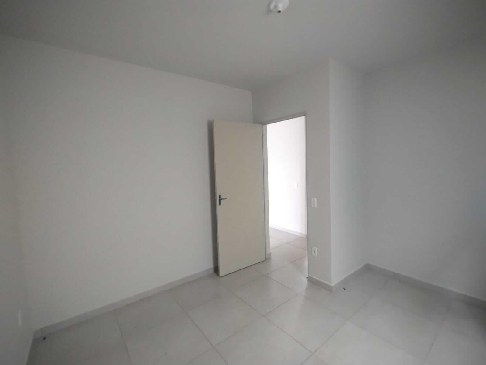 CASA TÉRREA NO JARDIM BEIJA FLOR POR R$380.000,00
